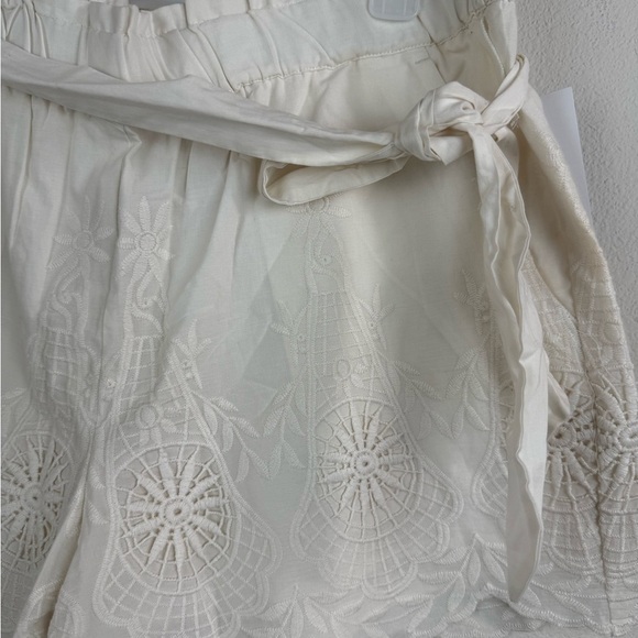 NWT LOFT Women’s White Embroidered Cotton Shorts Size M - Picture 4 of 12